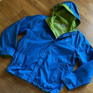 Columbia Men’s Raincoat in Blue with Green Interior size L